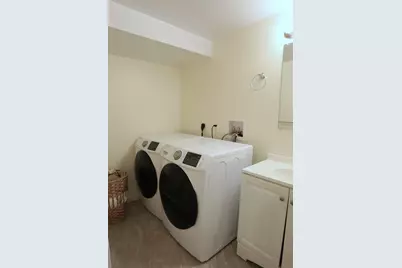 124 Forest St, Medford, MA 02155 - Photo 29