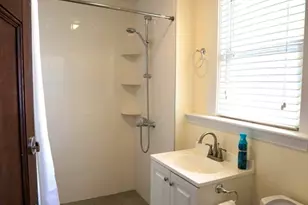 124 Forest St, Medford, MA 02155 - Photo 9