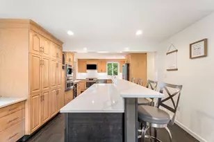 7 Edgeworth St, Billerica, MA 01821 - Photo 9