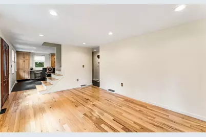 7 Edgeworth St, Billerica, MA 01821 - Photo 27