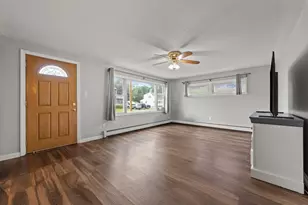 35 Lackey St, Haverhill, MA 01830 - Photo 9