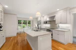 32 Perry Ln, Weston, MA 02493 - Photo 9