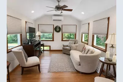 98 S Washington St, Norton, MA 02766 - Photo 9
