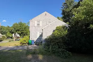 79 Longfellow Rd, Newton, MA 02462 - Photo 3