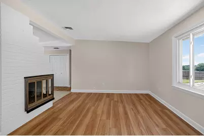 6 Donna St, Peabody, MA 01960 - Photo 7