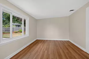 6 Donna St, Peabody, MA 01960 - Photo 9