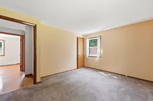 8 Helena St, Ludlow, MA 01056 - Photo 29