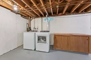 8 Helena St, Ludlow, MA 01056 - Photo 31