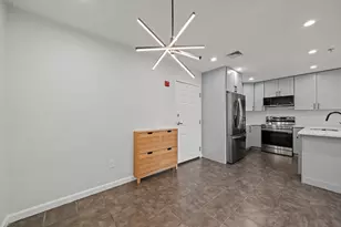 84 Aborn St, Peabody, MA 01960 - Photo 11