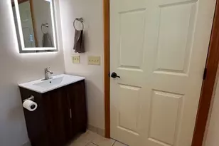20 Gaspee St, Chicopee, MA 01013 - Photo 15