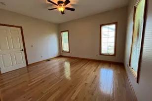 20 Gaspee St, Chicopee, MA 01013 - Photo 13