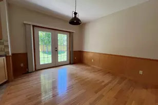 20 Gaspee St, Chicopee, MA 01013 - Photo 9