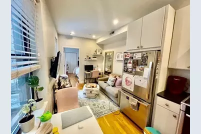 419 Hanover #3, Boston, MA 02113 - Photo 3