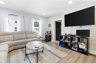 169 West 9th #SF, Boston, MA 02127 - Photo 3