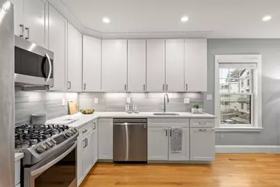 15 Ashland St #2, Boston, MA 02122 - Photo 7