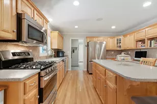32 Field Rd, Medway, MA 02053 - Photo 7