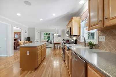 32 Field Road, Medway, MA 02053 - Photo 5