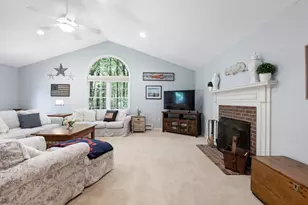 32 Field Rd, Medway, MA 02053 - Photo 9
