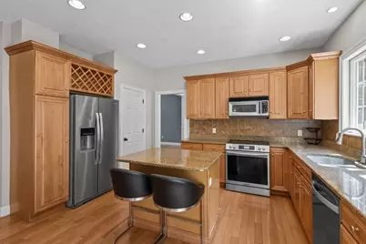 11B Colicum Dr, Charlton, MA 01507 - Photo 5