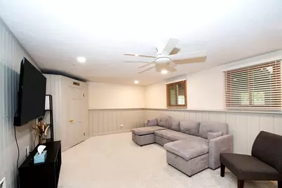 18 Oakwood Dr, Randolph, MA 02368 - Photo 19