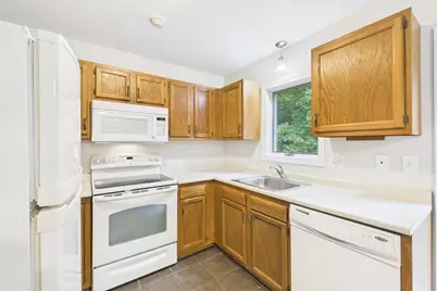 8 Meadowbrook Ct #8, Oxford, MA 01540 - Photo 15