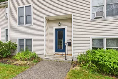 8 Meadowbrook Ct #8, Oxford, MA 01540 - Photo 3