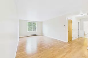 8 Meadowbrook Ct, Oxford, MA 01540 - Photo 9