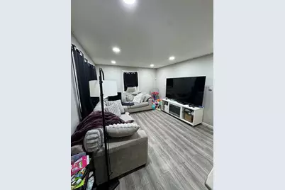 524 Goodwin St, Springfield, MA 01151 - Photo 5