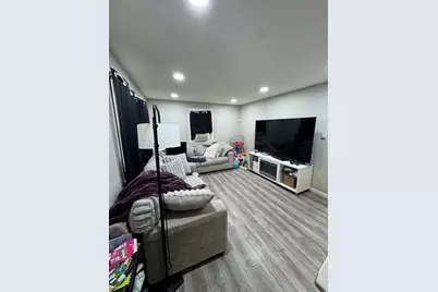 524 Goodwin St, Springfield, MA 01151 - Photo 5
