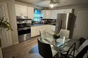 524 Goodwin St, Springfield, MA 01151 - Photo 11