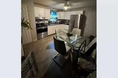 524 Goodwin St, Springfield, MA 01151 - Photo 11