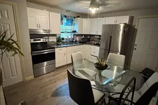 524 Goodwin St, Springfield, MA 01151 - Photo 11
