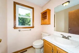 13 Meadowbrook Rd, Millis, MA 02054 - Photo 9