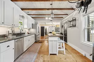 21 Lincoln St, Medway, MA 02053 - Photo 3
