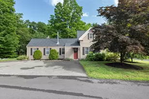 21 Lincoln St, Medway, MA 02053 - Photo 33