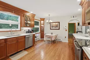 97 Parkton Ave, Worcester, MA 01605 - Photo 9