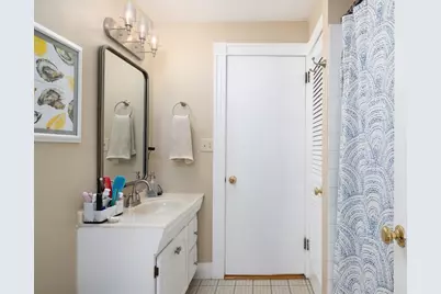 2 Derne Street, Boston, MA 02114 - Photo 11