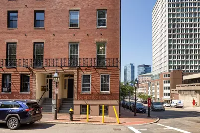 2 Derne Street, Boston, MA 02114 - Photo 3