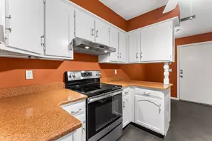 12 Royal Lake Dr, Braintree, MA 02184 - Photo 11