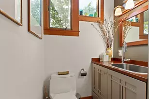 32 Hawthorn St, Cambridge, MA 02138 - Photo 25