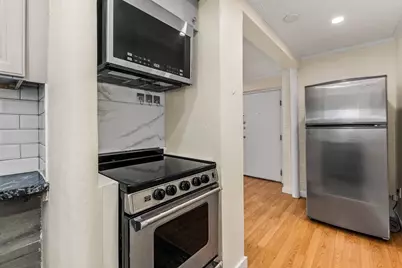 5 Cass St #2, Boston, MA 02132 - Photo 9