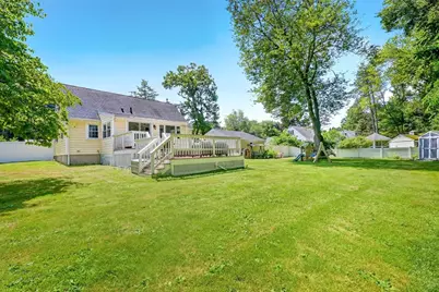 26 Brooksbie Rd, Bedford, MA 01730 - Photo 27