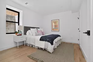 37 Kingston St, Somerville, MA 02144 - Photo 21