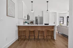 37 Kingston St, Somerville, MA 02144 - Photo 5