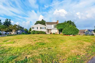96 Sunrise Ave, Leominster, MA 01453 - Photo 3