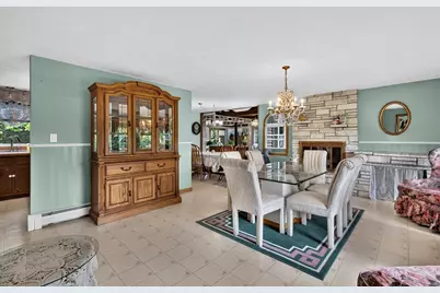 96 Sunrise Ave, Leominster, MA 01453 - Photo 5