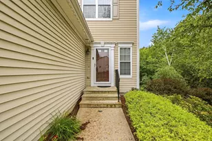 46 Tulip Cir, Grafton, MA 01560 - Photo 41