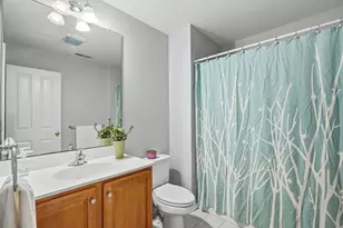 46 Tulip Cir, Grafton, MA 01560 - Photo 29