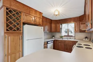 10 Bramucci St, Ludlow, MA 01056 - Photo 13