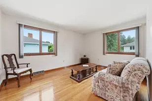 10 Bramucci St, Ludlow, MA 01056 - Photo 21